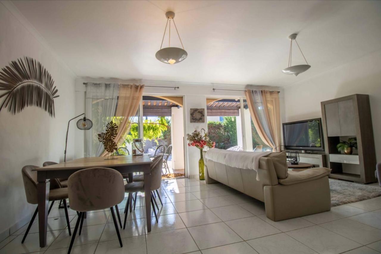 Quiet With Garden And Terrace In *