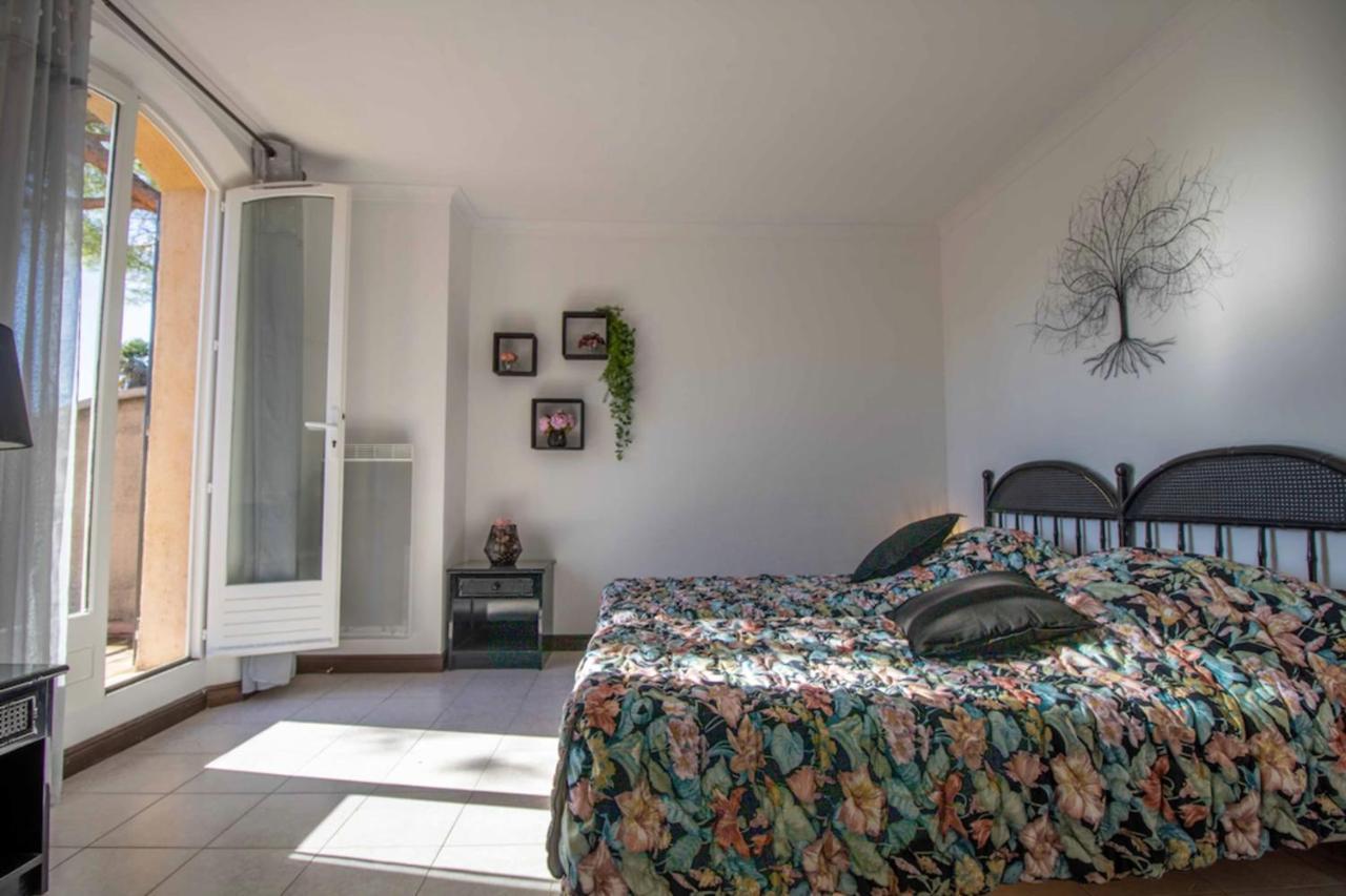 Casa vacanze Quiet With Garden And Terrace In *